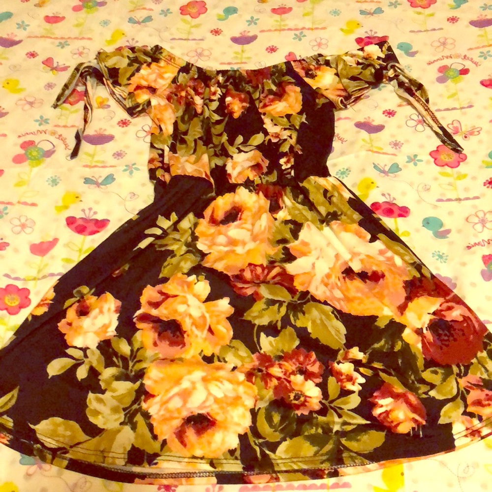 Floral Sleeve Tie Dress